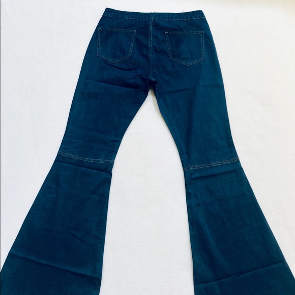 💙 Plus Size Bell Bottom Boho Hippie Jeans Size 14 - Picture 5 of 8